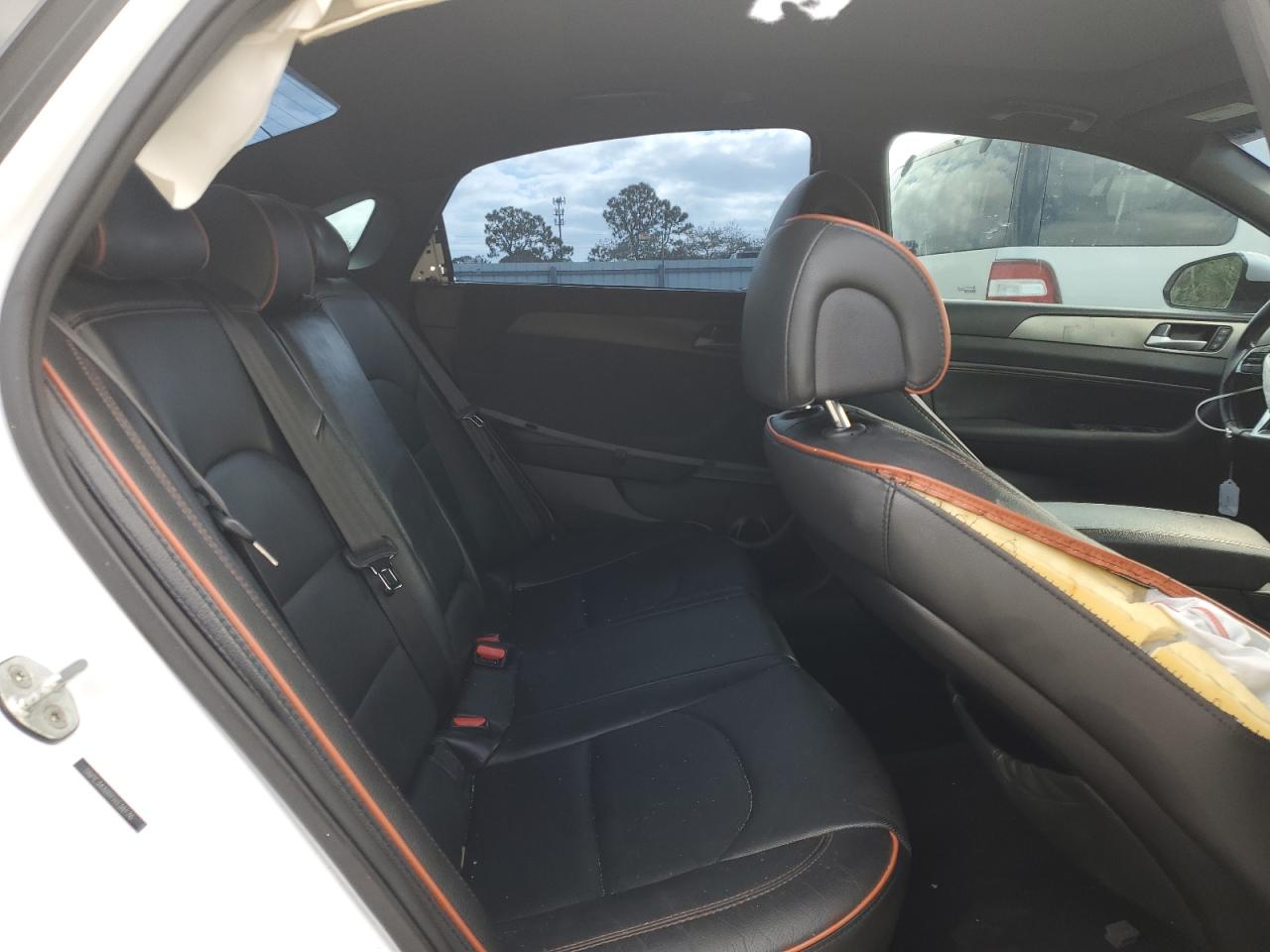 2015 Hyundai Sonata Sport VIN: 5NPE34AB1FH138176 Lot: 39635253