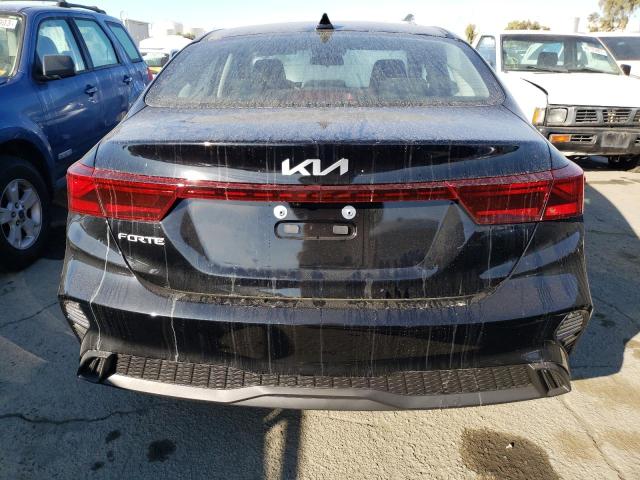 3KPF24AD2PE558432 KIA FORTE LX