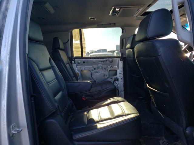 1GKS2HKJXHR385652 GMC YUKON XL DENALI