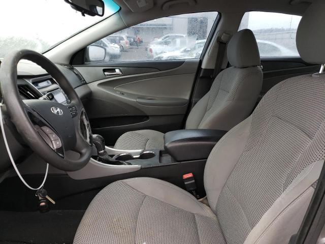 VIN: 5NPEB4AC1CH484901 Auction: COPART Lot: 38751673 Location: KY - EARLINGTON 5NPEB4AC1CH484901 HYUNDAI SONATA 2012 GRAY Photo 7