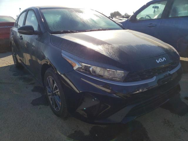 3KPF24AD2PE558432 KIA FORTE LX