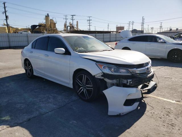 VIN 4T1G31AK0LU538721 2020 Toyota Camry, Se Hybrid no.4