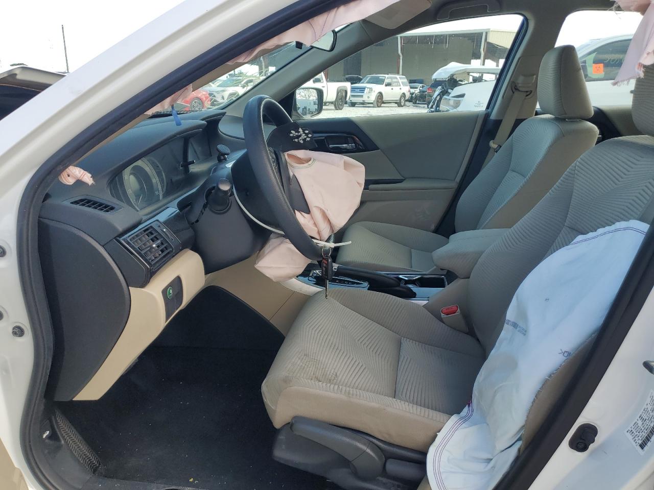 1HGCR2F33HA238660 HONDA ACCORD 2017