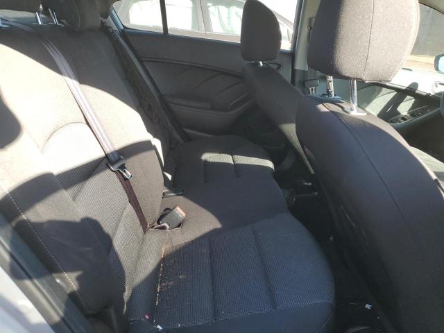 3KPFK4A7XHE045635 KIA FORTE LX