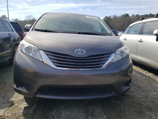 5TDKZ3DCXHS886972 2017 TOYOTA SIENNA, photo no. 5