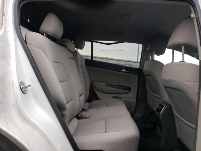KNDPMCAC5H7153862 KIA Sportage Lx