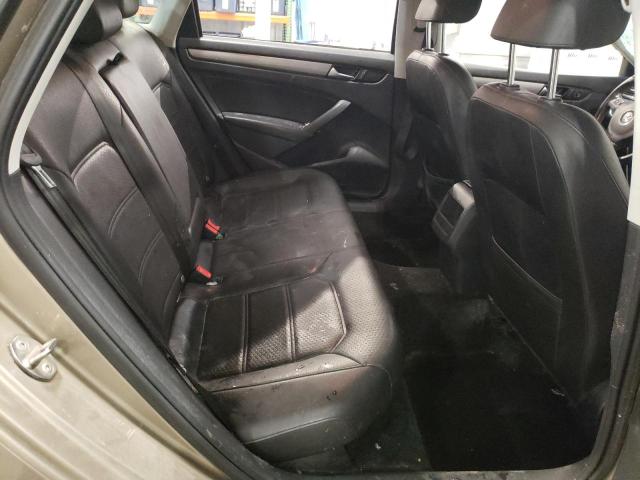 2015 VOLKSWAGEN PASSAT S - 1VWAT7A3XFC049644