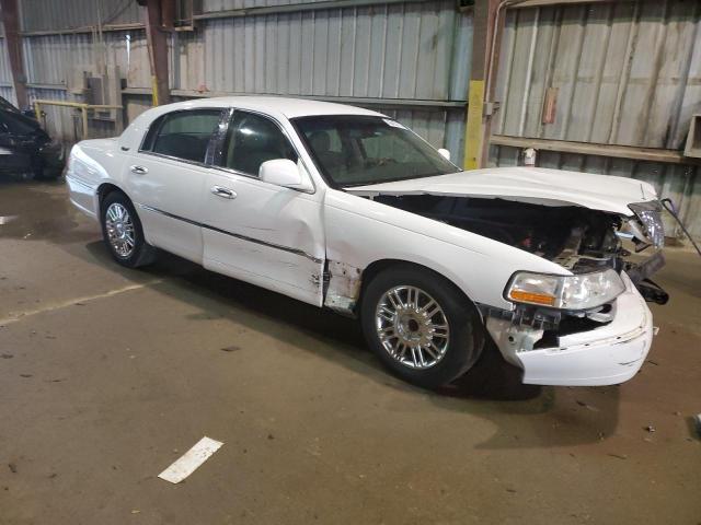 2LNBL8CV7AX613348 Lincoln TOWNCAR