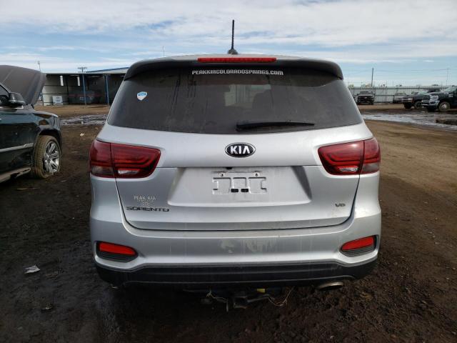 5XYPGDA50KG523849 KIA SORENTO LX