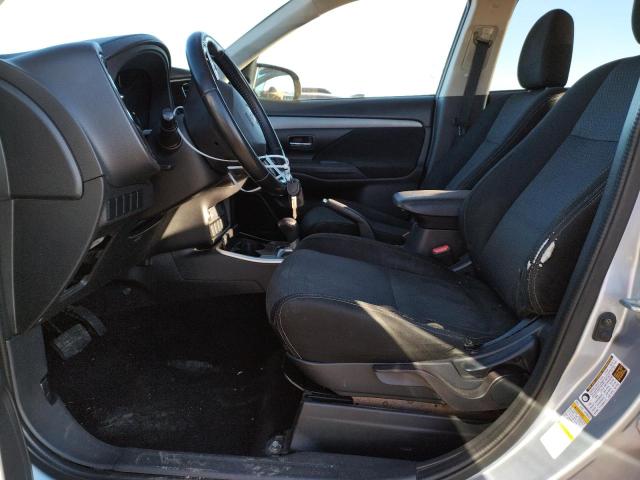 JA4AD2A3XHZ027916 Mitsubishi Outlander Es
