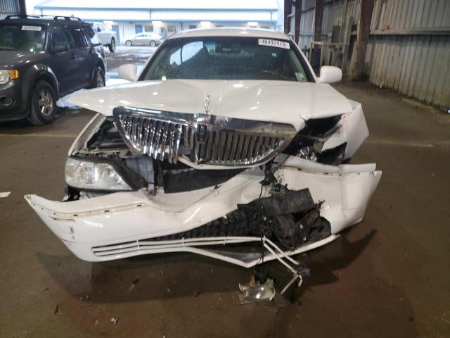 2LNBL8CV7AX613348 Lincoln TOWNCAR