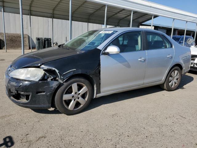 Salvage cars for sale at Fresno, CA auction: 2008 Volkswagen Jetta SE