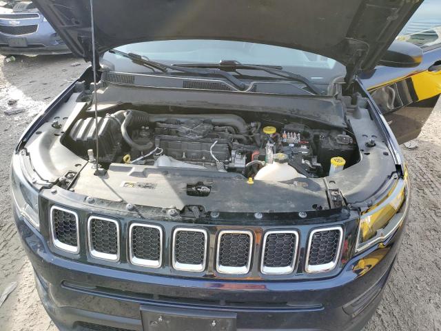3C4NJDAB4JT398148 Jeep Compass Sport