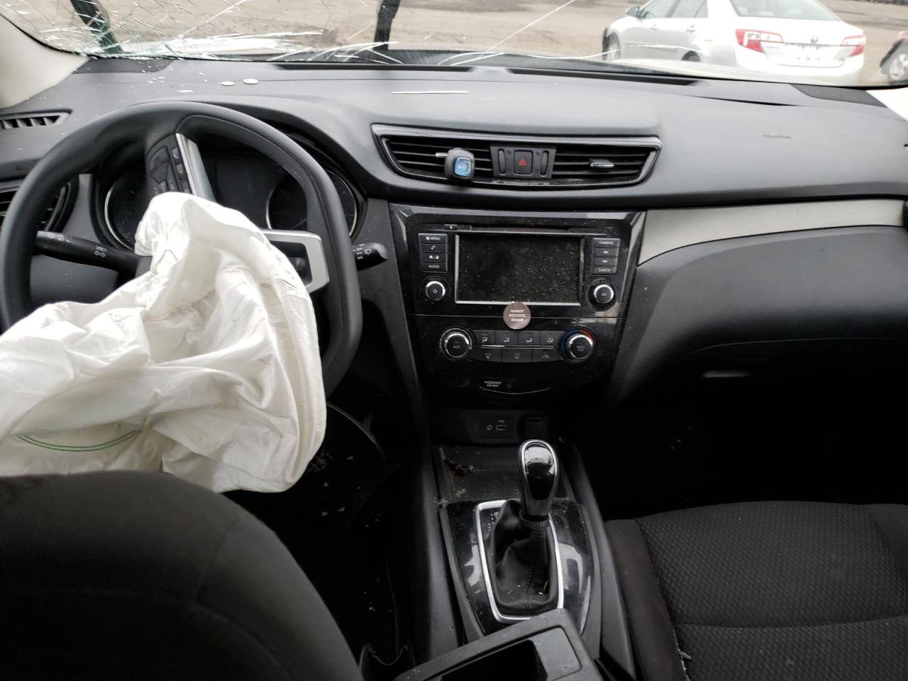 JN1BJ1CR4KW624165 NISSAN ROGUE 2019