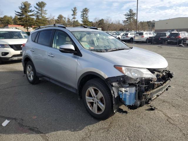 VIN JTMRFREV8DD046205 2013 TOYOTA RAV4 no.4