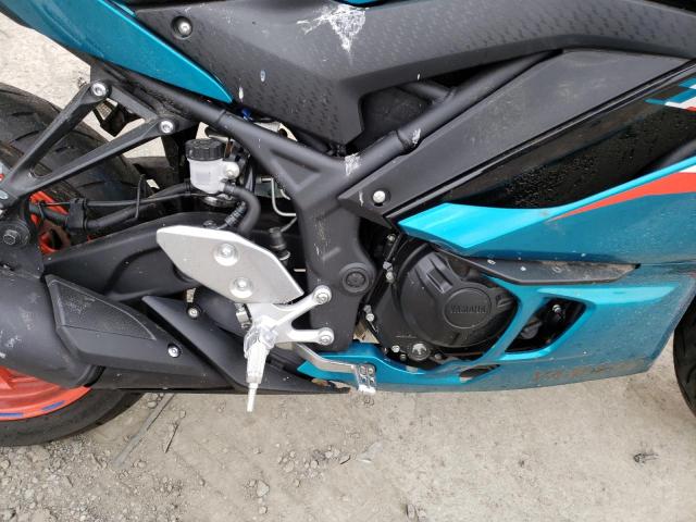 2021 YAMAHA YZFR3 A MH3RH18Y0MK005386