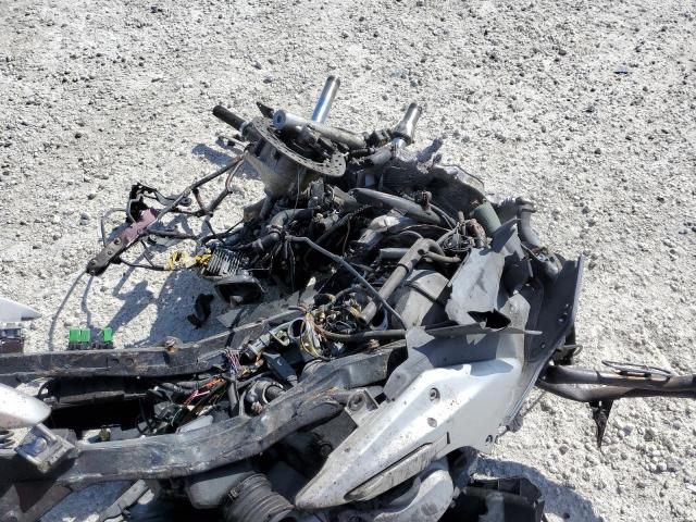 2004 HONDA FSC600 D JH2PF01164K201696