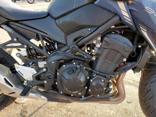 2022 KAWASAKI ZR900 - JKAZR2F14NA037184
