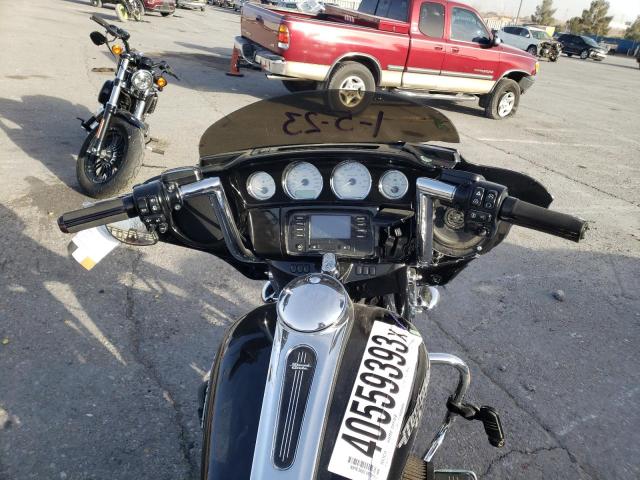 2017 HARLEY-DAVIDSON FLHX STREE - 1HD1KBC13HB642323