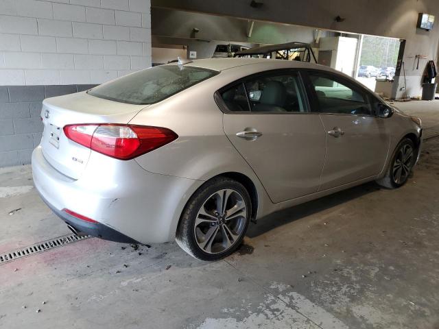 KNAFZ4A84E5075626 KIA Forte