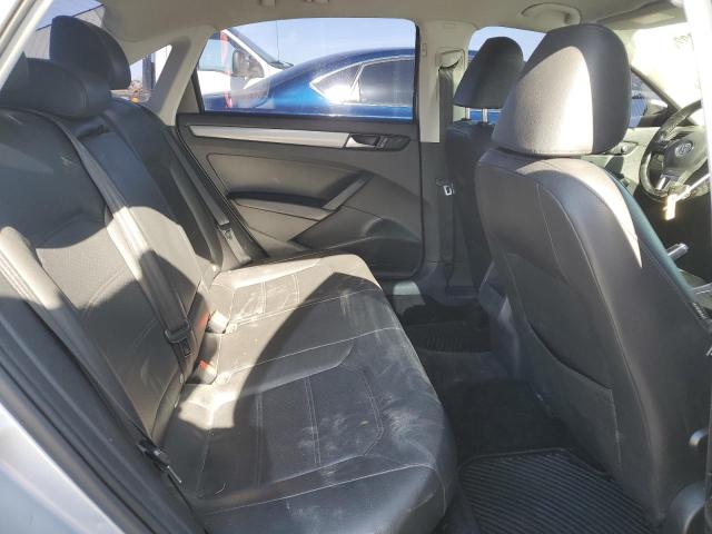 2015 VOLKSWAGEN PASSAT S - 1VWAT7A34FC034735