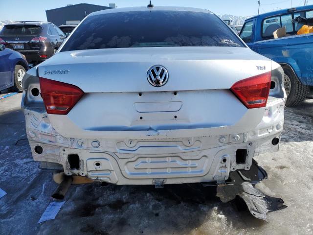 2015 VOLKSWAGEN PASSAT S - 1VWAT7A34FC034735