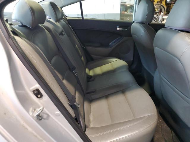 KNAFZ4A84E5075626 KIA Forte