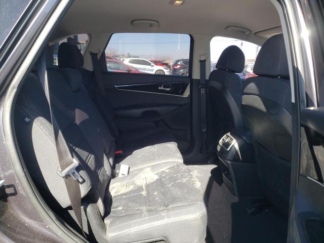 5XYPGDA59JG402901 KIA SORENTO LX