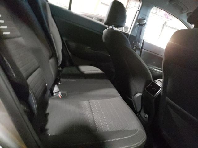 KNDPMCAC6J7466635 KIA Sportage Lx