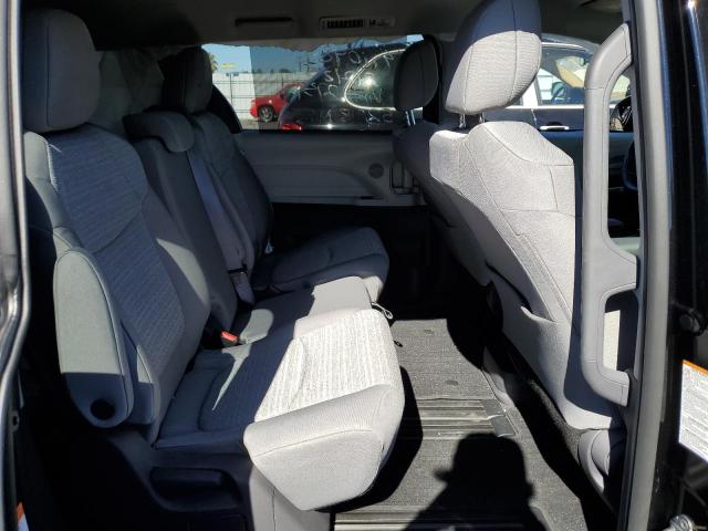 2021 TOYOTA SIENNA LE - 5TDKRKEC1MS052754