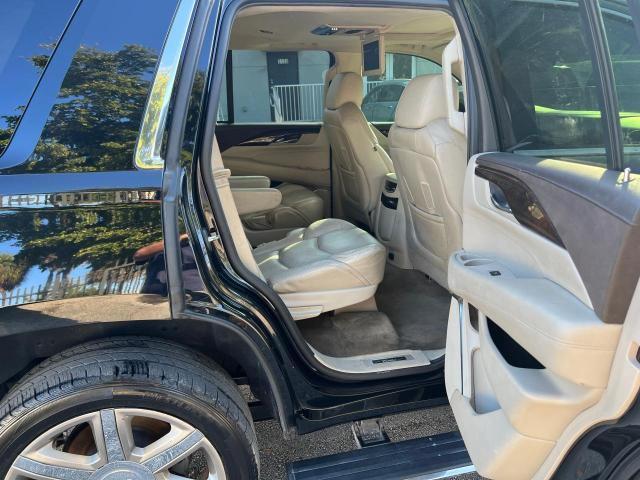 1GYS3CKJ8GR223894 Cadillac Escalade Premium