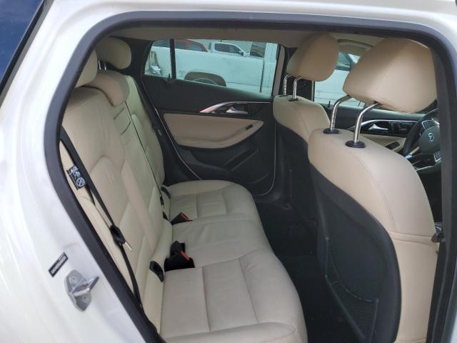 2018 INFINITI QX30 PURE - SJKCH5CR6JA002230