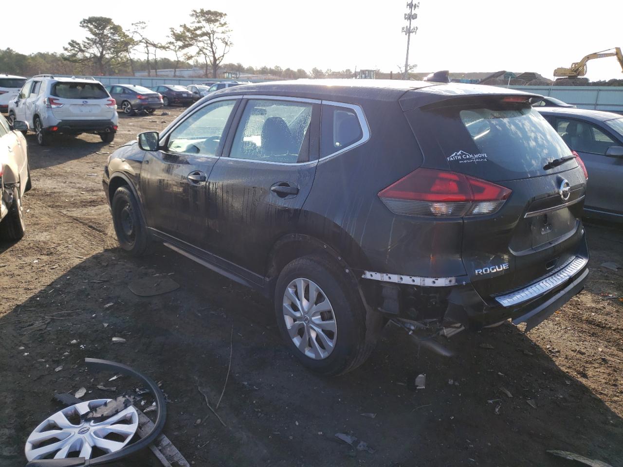 KNMAT2MV7JP555792 NISSAN ROGUE 2018