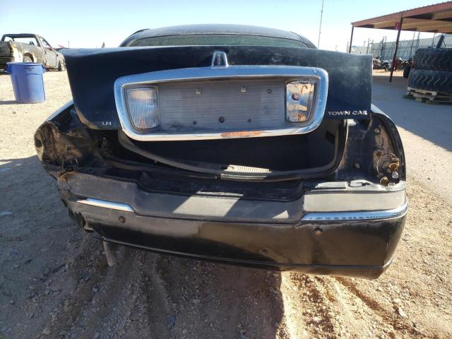1LNHM83W03Y655900 Lincoln TOWNCAR