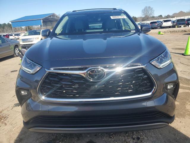 5TDFZRBHXNS238689 Toyota Highlander Platinum
