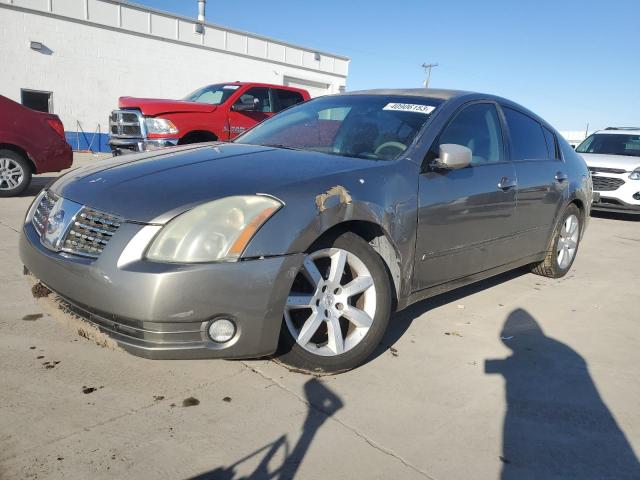 2004 Nissan Maxima SE