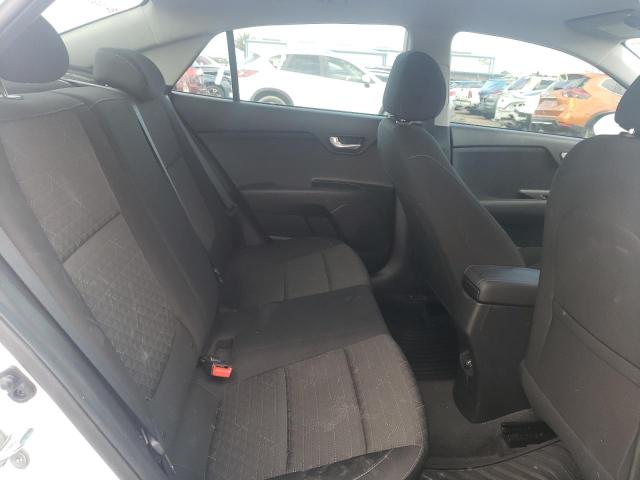 3KPA24AD4ME418274 KIA RIO LX