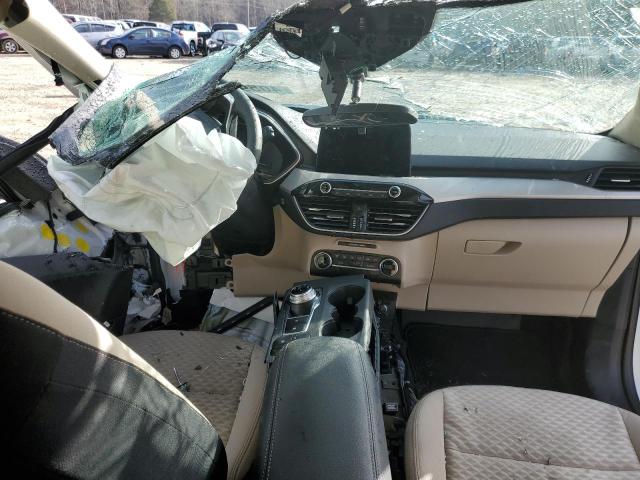 1FMCU0G6XLUC37034 Ford ESCAPE SE