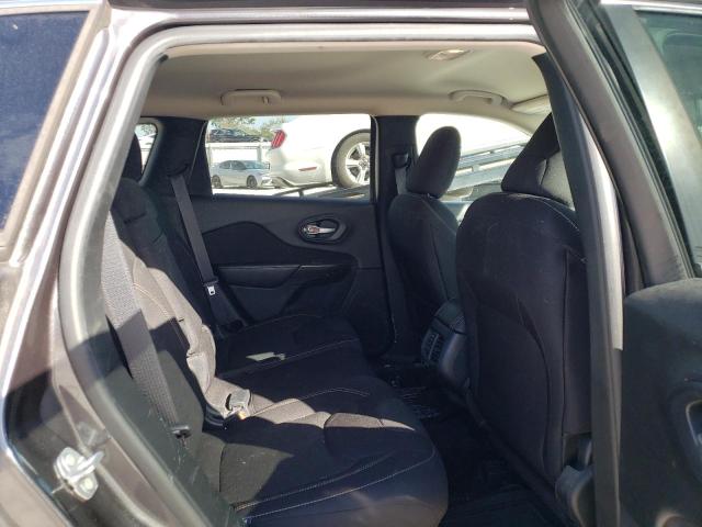 1C4PJLCS6GW362853 Jeep Cherokee Latitude
