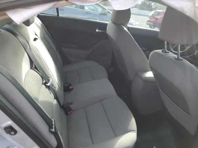 KNAFX4A65G5523573 KIA FORTE LX