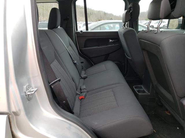 1J4PN2GK5BW575045 Jeep Liberty
