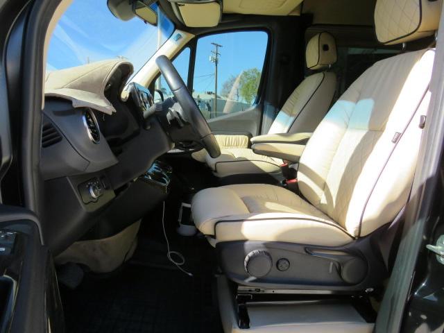 W1X4EBHY8LT021237 Mercedes-Benz Sprinter 2500