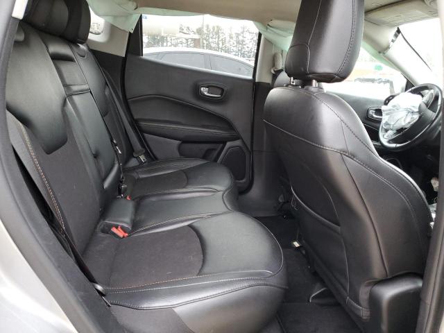 3C4NJDBBXKT849826 Jeep Compass Latitude