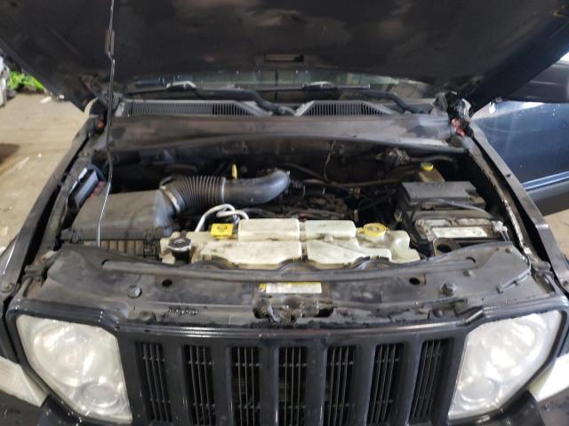 1J8GN28K59W546264 Jeep Liberty Sport