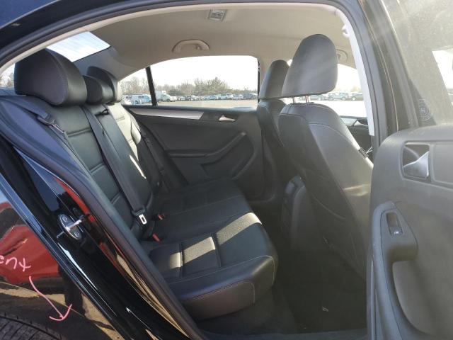 2018 VOLKSWAGEN JETTA SE - 3VWDB7AJ9JM219756