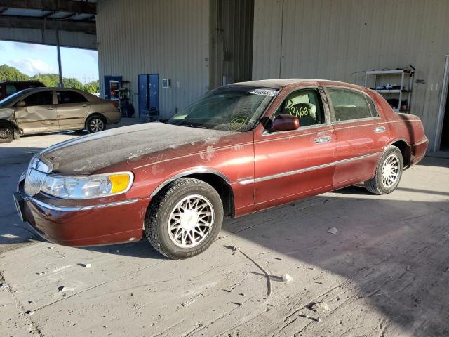 2002 Lincoln Town Car Signature