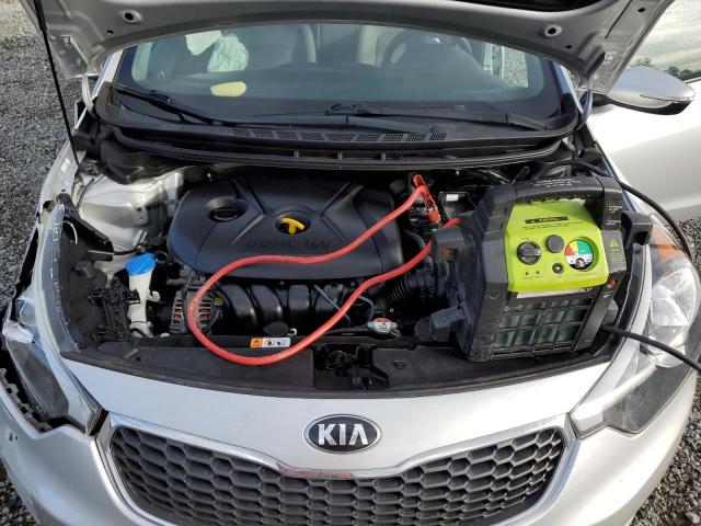 KNAFX4A65G5523573 KIA FORTE LX