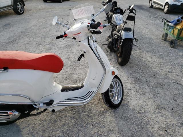 2022 VESPA SCOOTER ZAPCA06B0N5105617