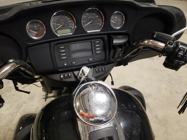 2019 HARLEY-DAVIDSON FLHTCUTG 1HD1MAF12KB858364