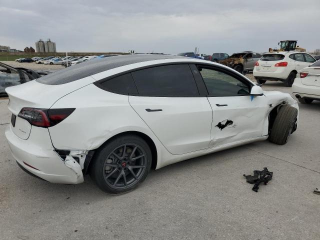 5YJ3E1EB2NF317138 Tesla MODEL 3